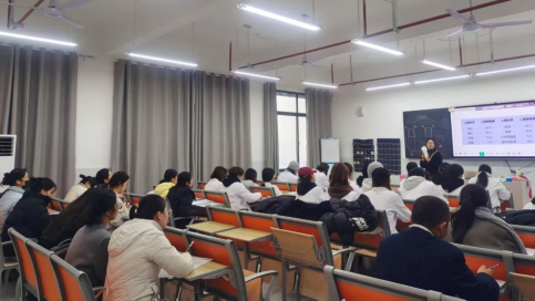 医药健康学院口腔医学技术专业公开课 ——“清楚齿间形态，夯实医技根基”口腔医学技术专业公开课圆满举行